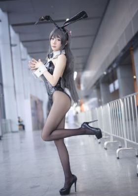 男同桌含着我的奶边摸边做l